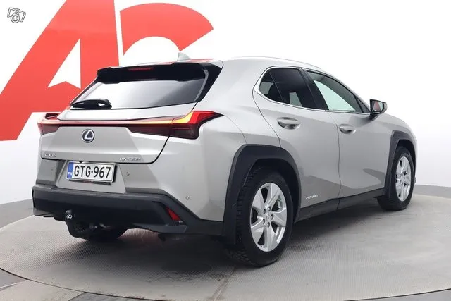 Lexus UX 250h Premium - NAHAT / SÄHKÖLUUKKU / KOUKKU Image 5