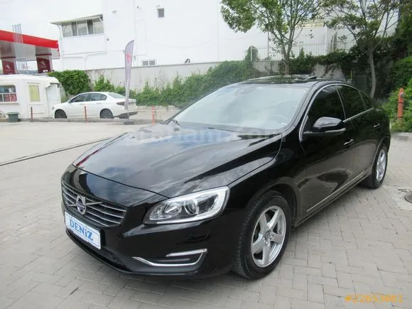 Volvo S60 1.5 T3 Advance Image 1