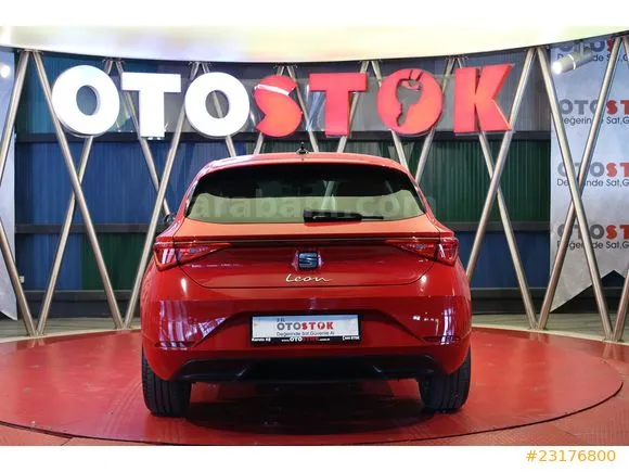 Seat Leon 1.0 eTSI Style Plus Image 3